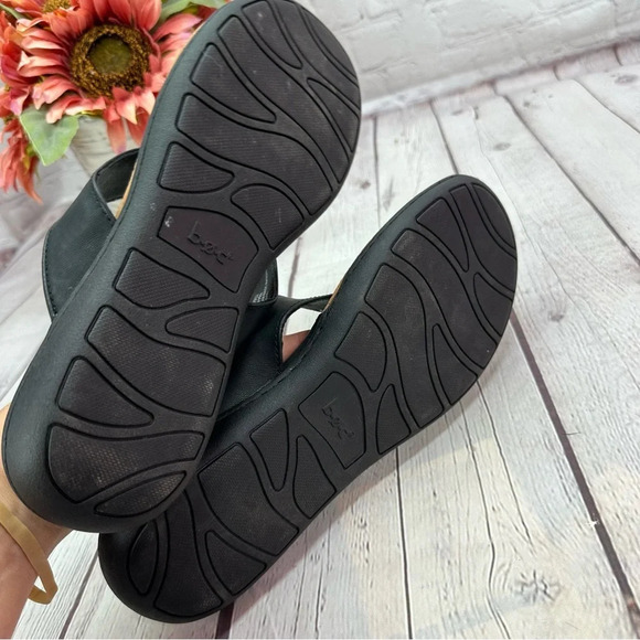 BOC B.O.C. black slip on casual shoe flip flop thong flat sandals sz 11 like new - Picture 2 of 6